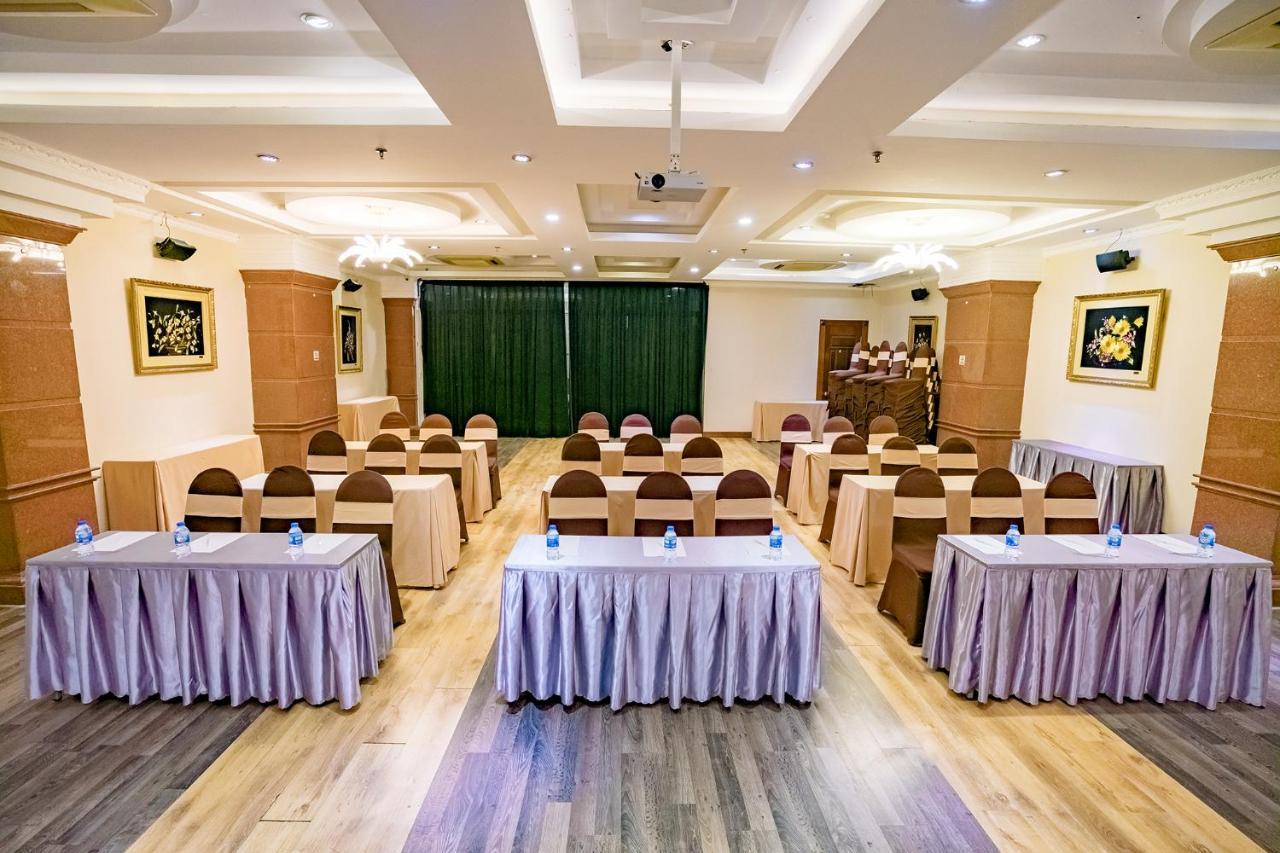 Adina Hotel Da Nang Luaran gambar